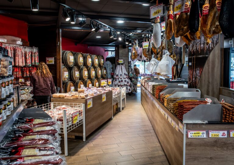 La Sardana   El pertus 5 768x541