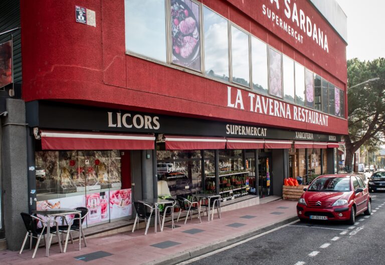 La Sardana   El pertus 7 768x529